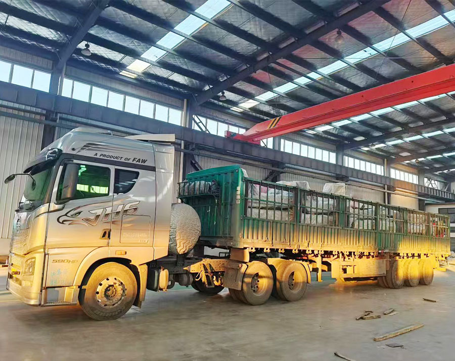 兰州客户定制的第二批八套智能桁架机械手系统装车发货